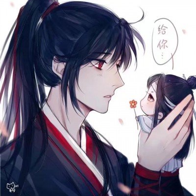 竹笋把衣服顶起来了